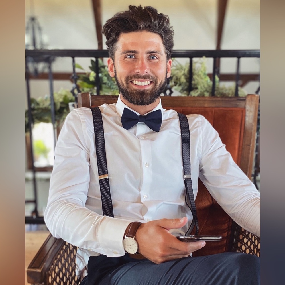 Meet your Posher, Levi